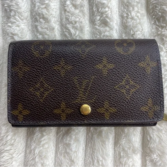 Louis Vuitton Dark Brown Monogram Wallet - Picture 1 of 5